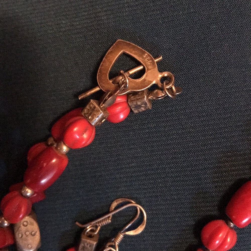 Chachal Antique Native Guatemalan SS Coral Necklace - Picture 4 of 10